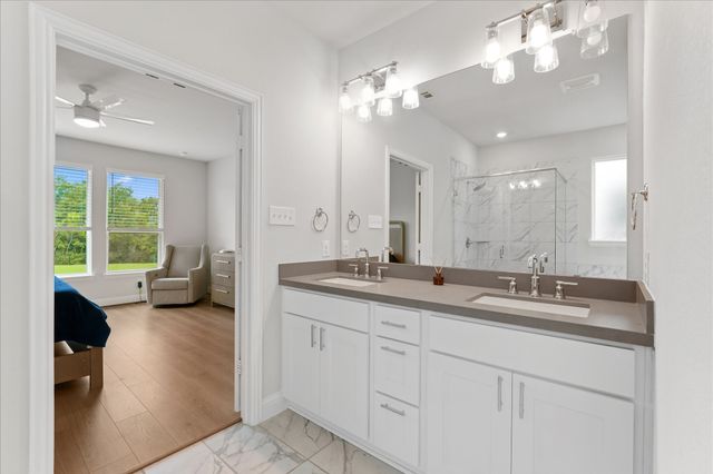200 Lakeview Drive, Oak Point, TX 75068