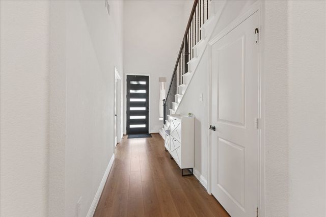 200 Lakeview Drive, Oak Point, TX 75068