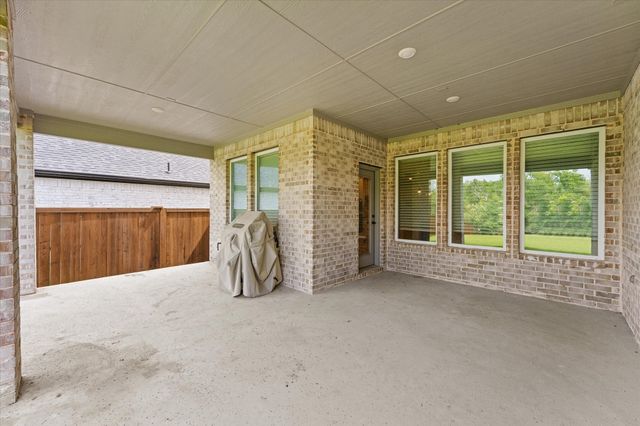 200 Lakeview Drive, Oak Point, TX 75068