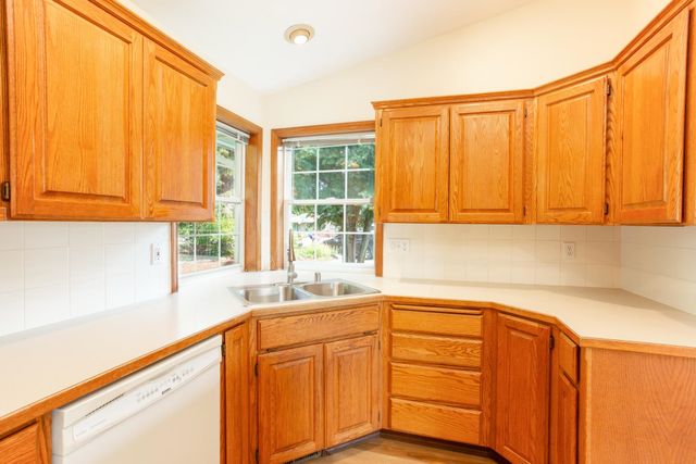 4526 S Cook St, Spokane, WA 99223