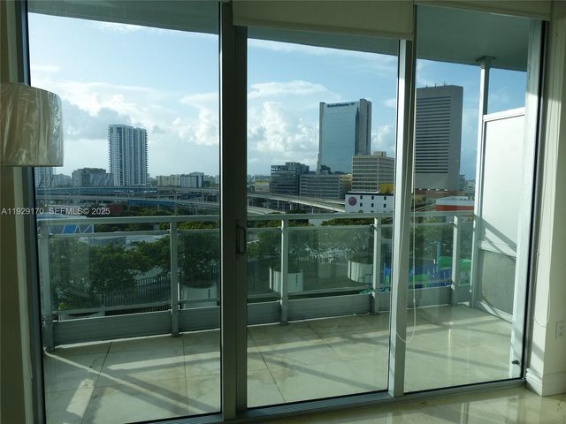 90 SW 3rd St 1110, Miami, FL 33130