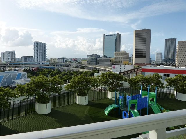 90 SW 3rd St 1110, Miami, FL 33130