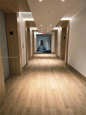 90 SW 3rd St 1110, Miami, FL 33130