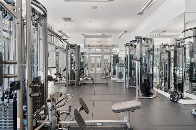 90 SW 3rd St 1110, Miami, FL 33130