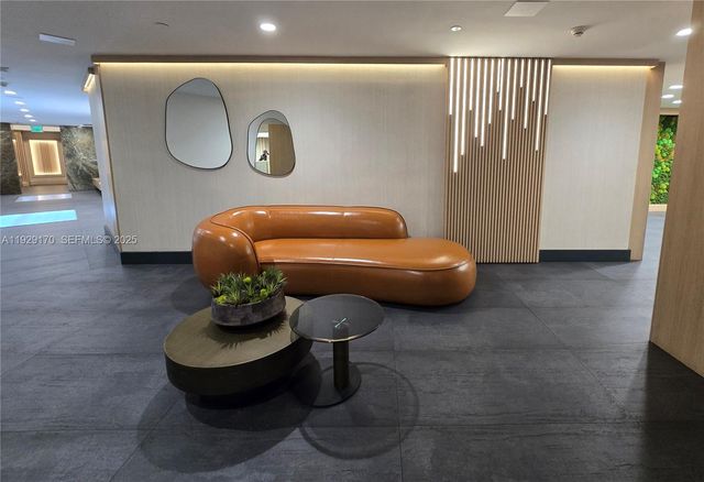 90 SW 3rd St 1110, Miami, FL 33130