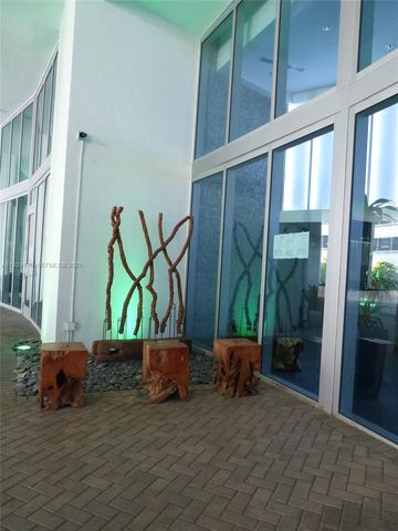 90 SW 3rd St 1110, Miami, FL 33130