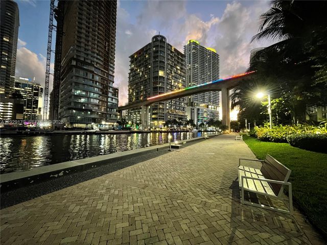 90 SW 3rd St 1110, Miami, FL 33130