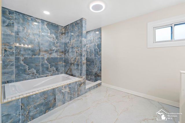 5888 Kolb Avenue, Allen Park, MI 48101