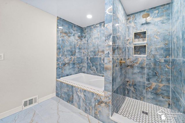 5888 Kolb Avenue, Allen Park, MI 48101