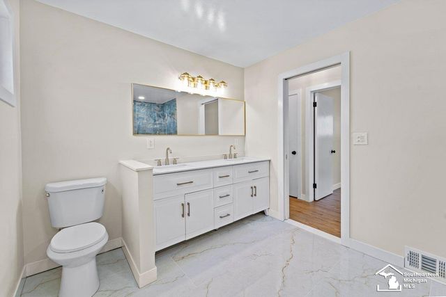 5888 Kolb Avenue, Allen Park, MI 48101