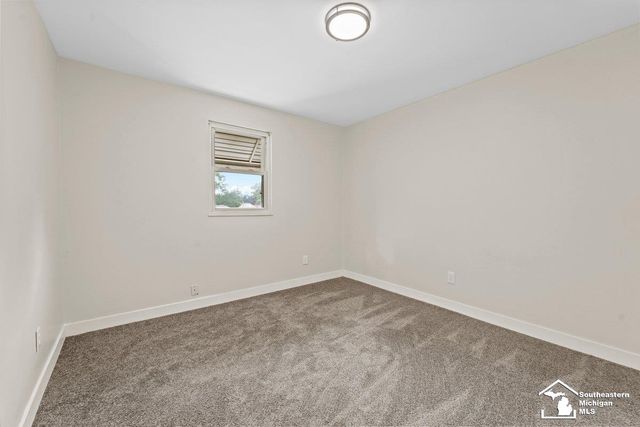 5888 Kolb Avenue, Allen Park, MI 48101