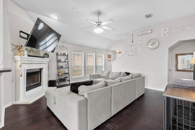 4001 Park Lane, Sanger, TX 76266