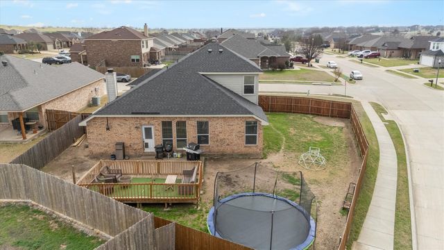 4001 Park Lane, Sanger, TX 76266