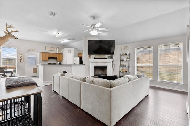 4001 Park Lane, Sanger, TX 76266