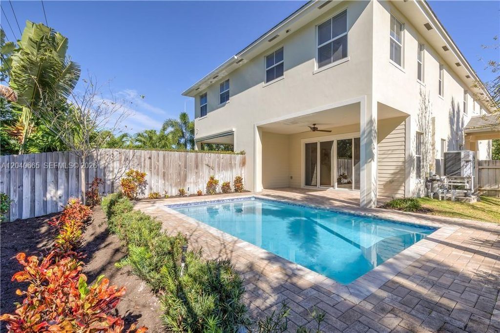 1031 NE 13th Avenue 1031, Fort Lauderdale, FL 33304
