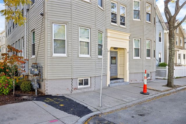 122 Columbia Street 3, Cambridge, MA 02139