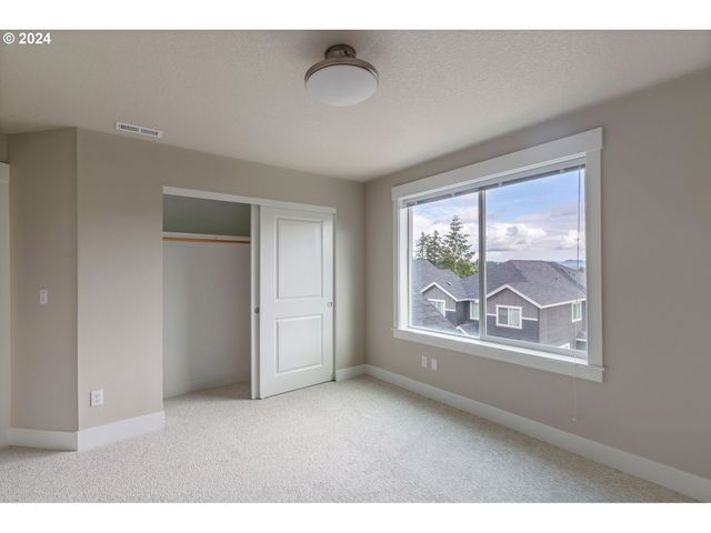 17683 Sw COBB Ln, Beaverton, OR 97007