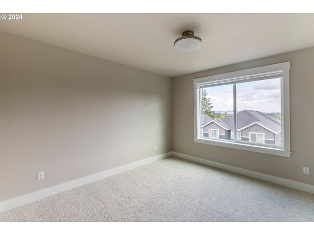17683 Sw COBB Ln, Beaverton, OR 97007