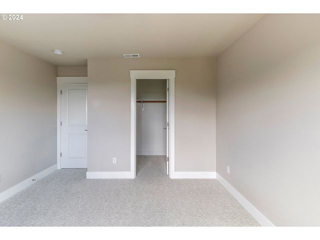 17683 Sw COBB Ln, Beaverton, OR 97007