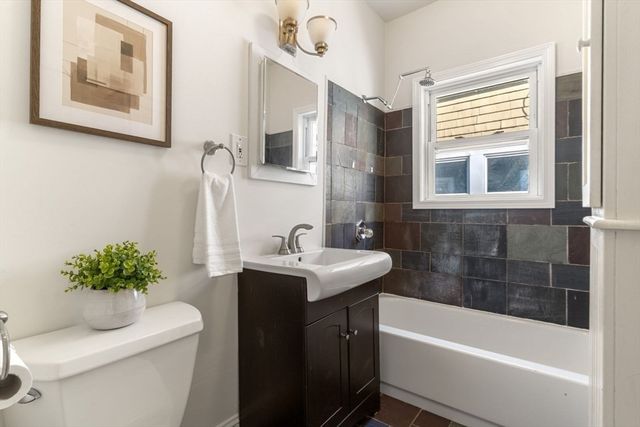 40 Gartland 2, Boston, MA 02130