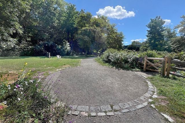 40 Gartland 2, Boston, MA 02130