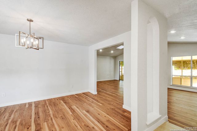 8021 Harper Valley, Live Oak, TX 78233