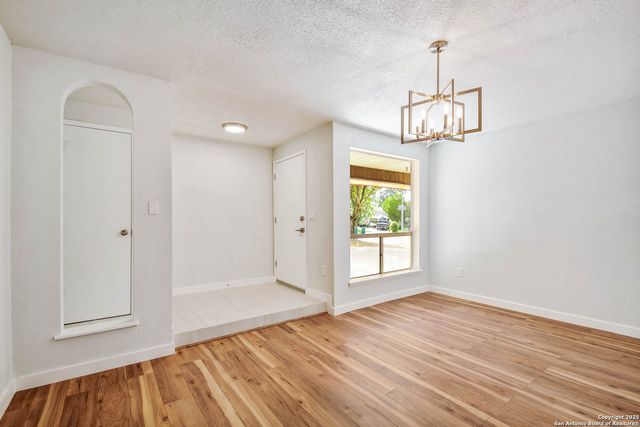 8021 Harper Valley, Live Oak, TX 78233