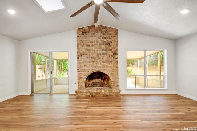 8021 Harper Valley, Live Oak, TX 78233