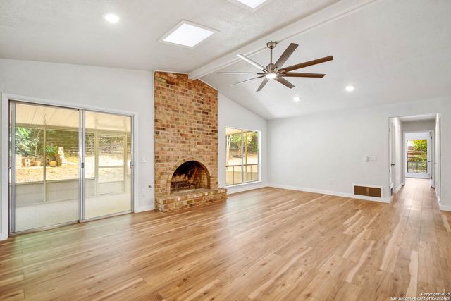 8021 Harper Valley, Live Oak, TX 78233