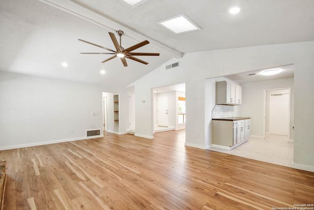 8021 Harper Valley, Live Oak, TX 78233