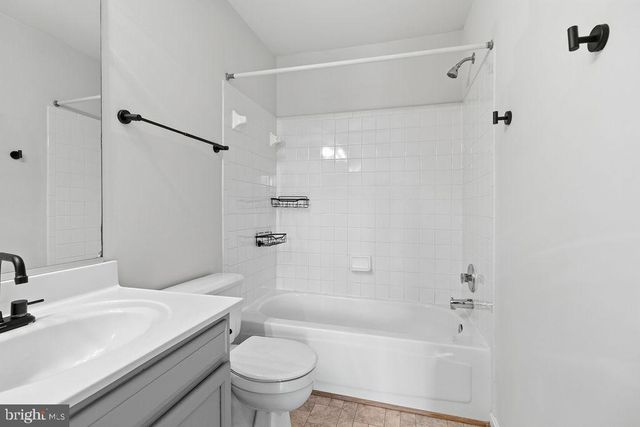 751-751B CEDAR CREST DR, Warrenton, VA 20186