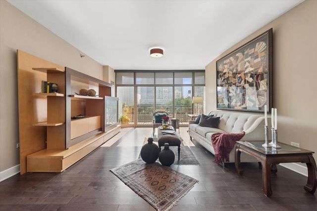 1335 S Prairie Avenue 607, Chicago, IL 60605