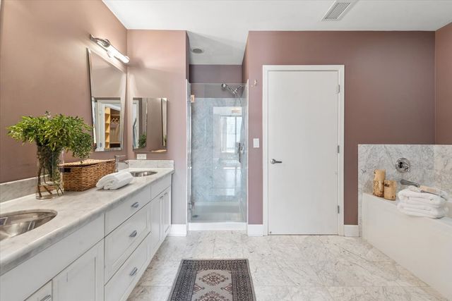 1335 S Prairie Avenue 607, Chicago, IL 60605