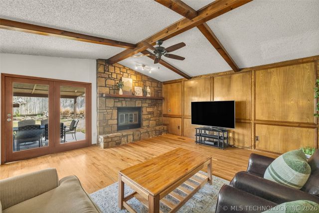 3901 S Walnut Avenue, Broken Arrow, OK 74011