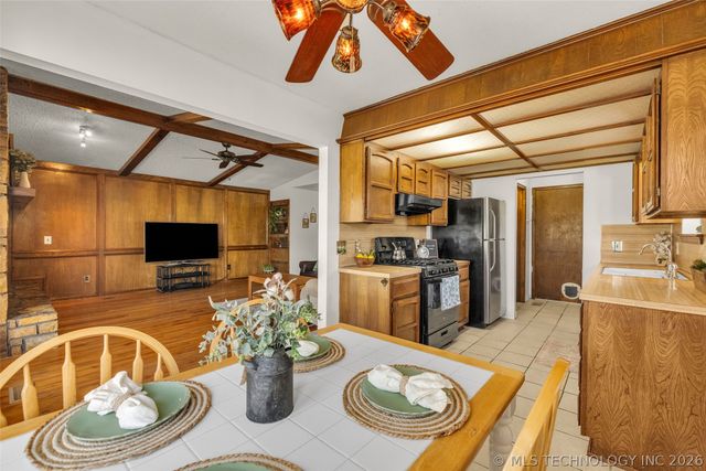 3901 S Walnut Avenue, Broken Arrow, OK 74011