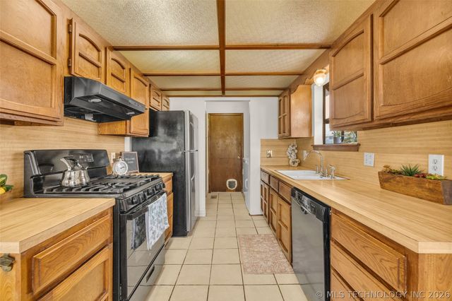 3901 S Walnut Avenue, Broken Arrow, OK 74011