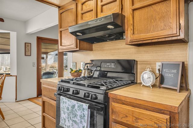 3901 S Walnut Avenue, Broken Arrow, OK 74011