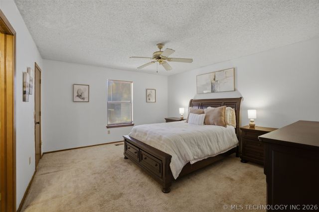 3901 S Walnut Avenue, Broken Arrow, OK 74011