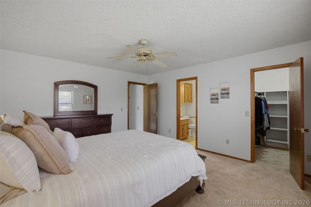 3901 S Walnut Avenue, Broken Arrow, OK 74011