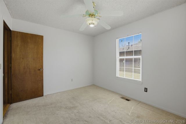 3901 S Walnut Avenue, Broken Arrow, OK 74011