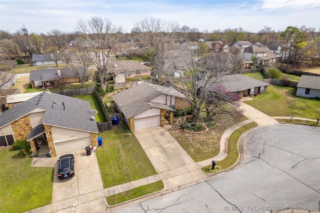 3901 S Walnut Avenue, Broken Arrow, OK 74011