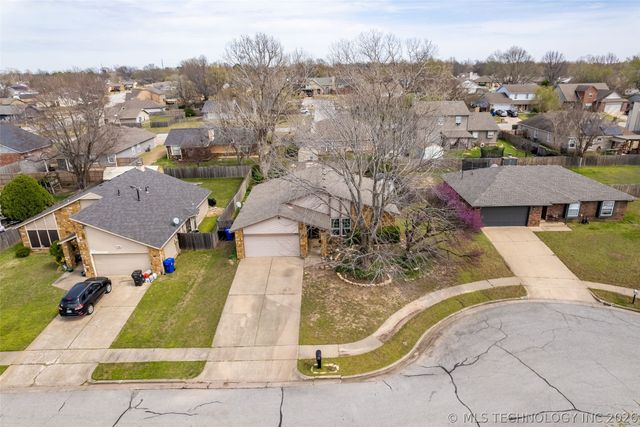 3901 S Walnut Avenue, Broken Arrow, OK 74011