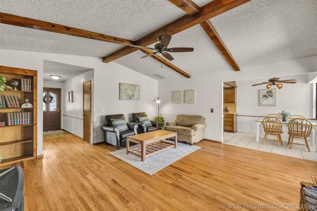 3901 S Walnut Avenue, Broken Arrow, OK 74011