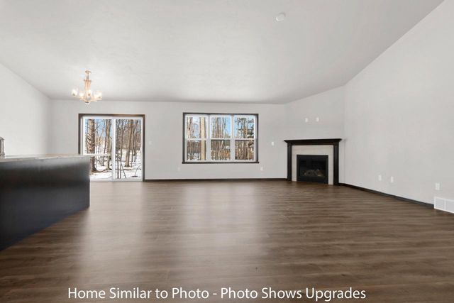 1732 BETTY JEAN LANE, Howard, WI 54313