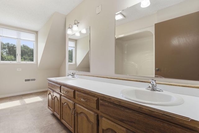 385 Jones Road, Ozark, MO 65721