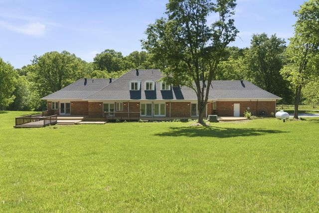 385 Jones Road, Ozark, MO 65721