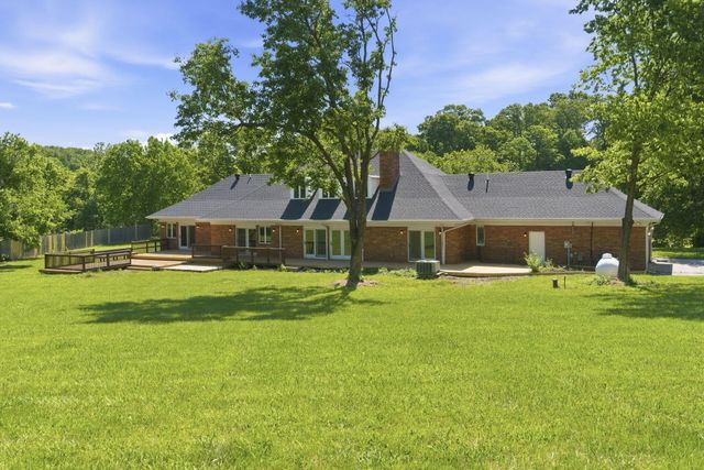 385 Jones Road, Ozark, MO 65721