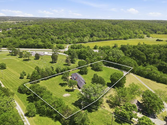 385 Jones Road, Ozark, MO 65721