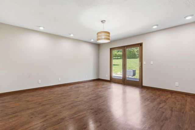 385 Jones Road, Ozark, MO 65721