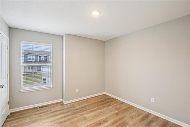 1004 NW High View Drive, Grain Valley, MO 64029